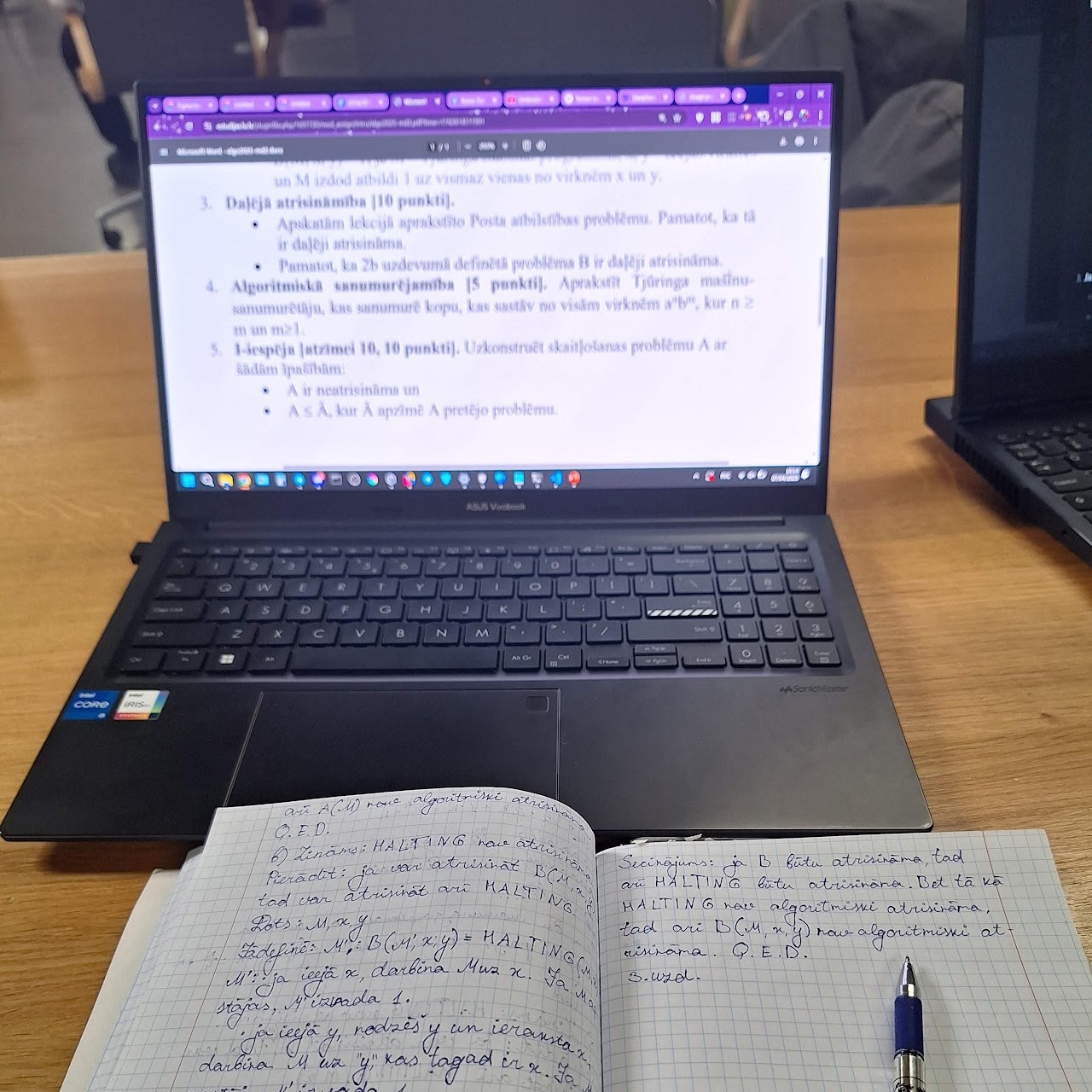 Photo of the Asus Vivobook laptop