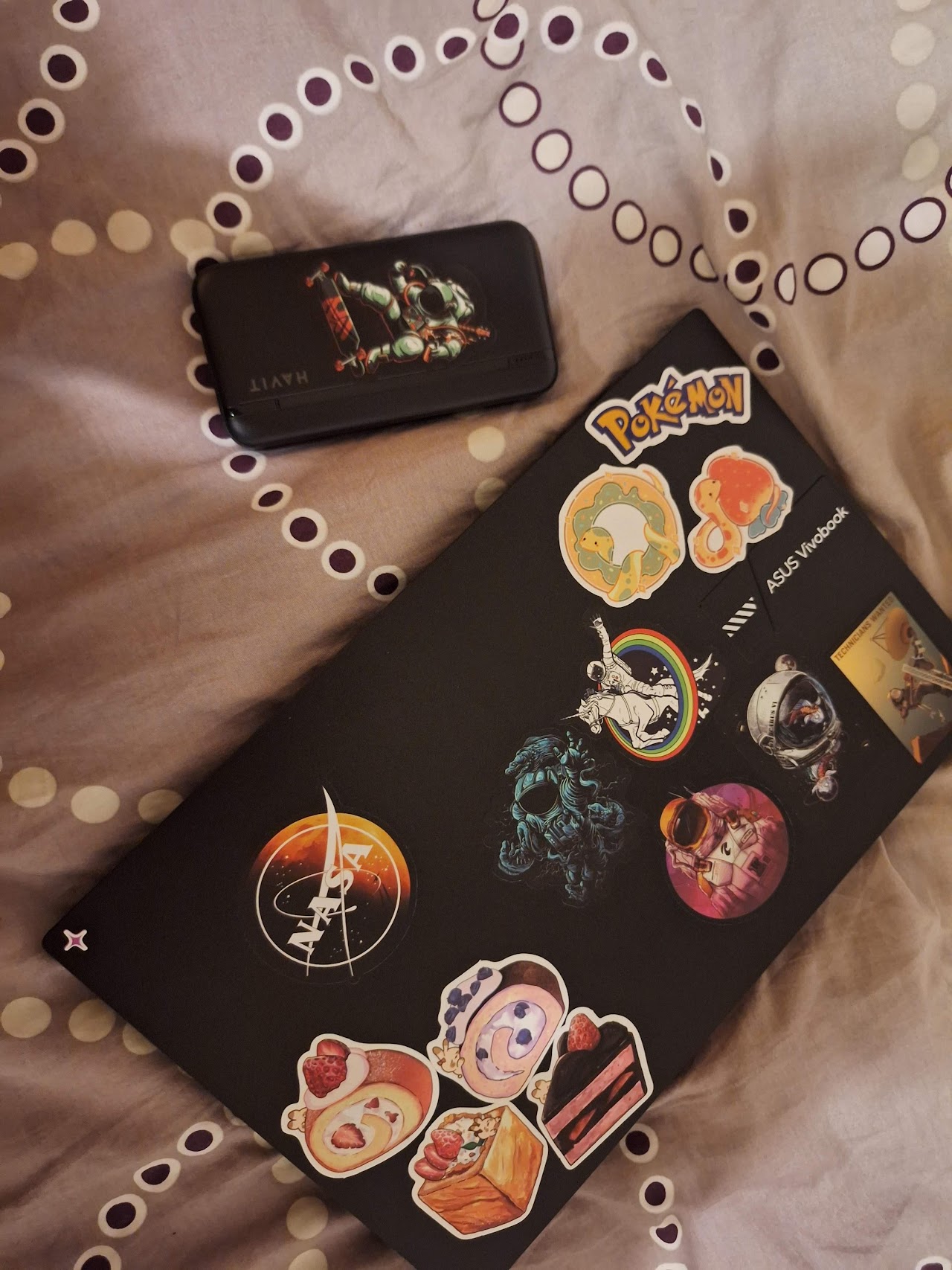 Photo of the laptop