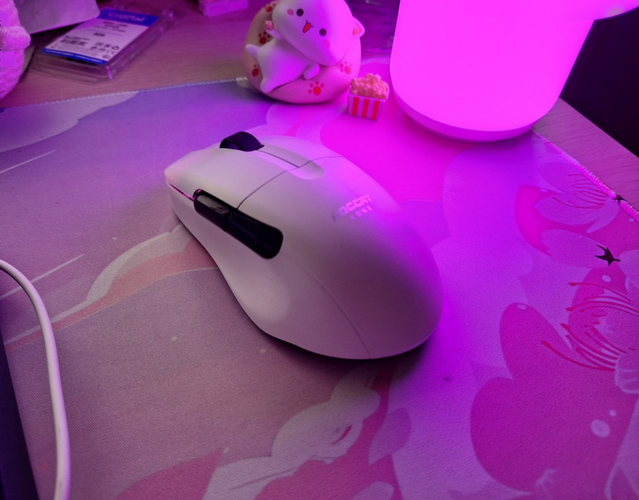 Photo of the Roccat Kone Pro Air wireless gaming mouse
